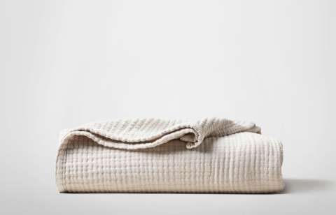 The Best Bed Sheets in Canada - Silk & Snow Canada