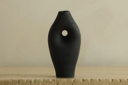 Vase artisanal S&S par Solem Ceramics